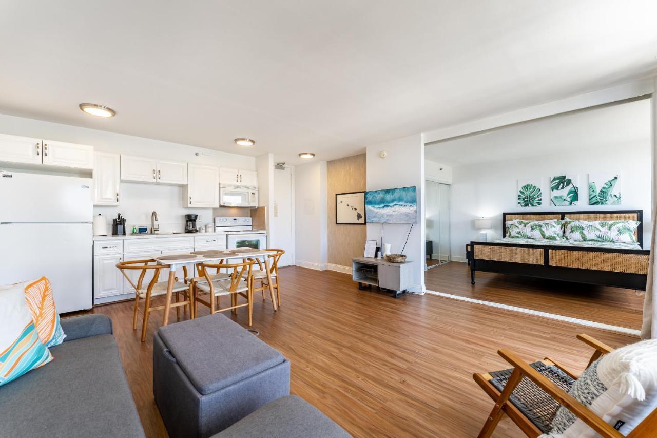 Waikiki Banyan W-Ocean Views With Free Parking! Lägenhet Honolulu Exteriör bild