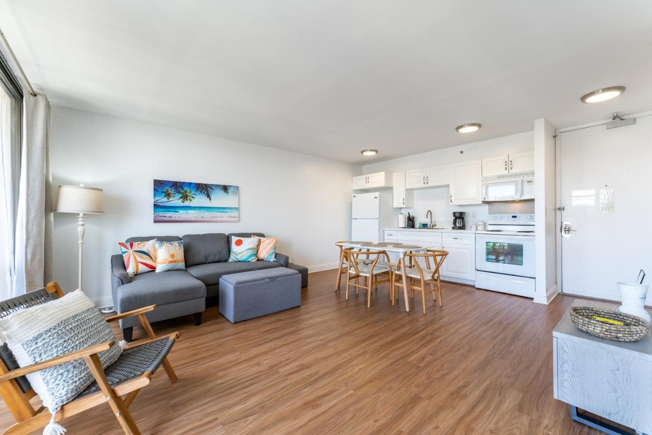 Waikiki Banyan W-Ocean Views With Free Parking! Lägenhet Honolulu Exteriör bild