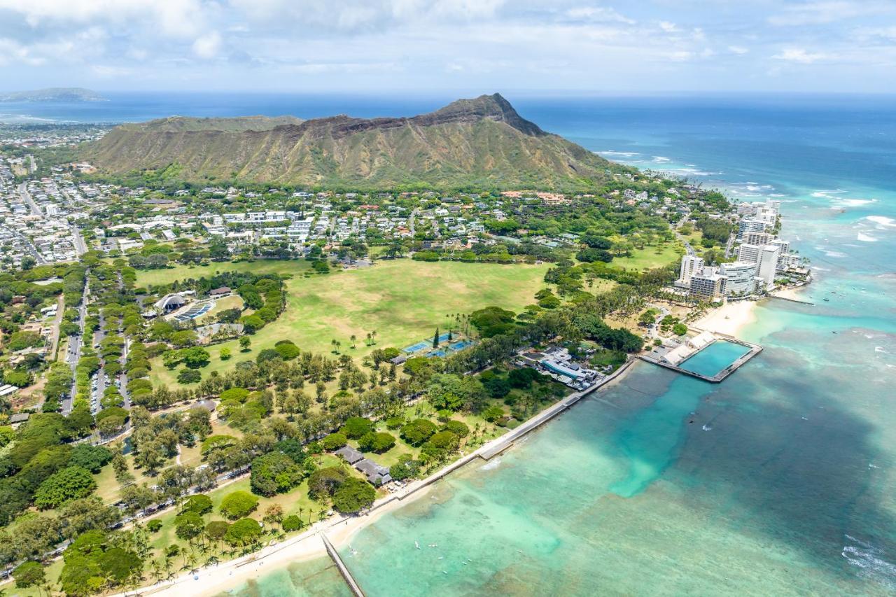 Waikiki Banyan W-Ocean Views With Free Parking! Lägenhet Honolulu Exteriör bild