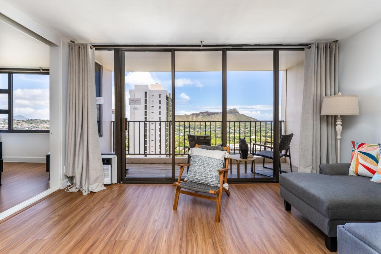 Waikiki Banyan W-Ocean Views With Free Parking! Lägenhet Honolulu Exteriör bild