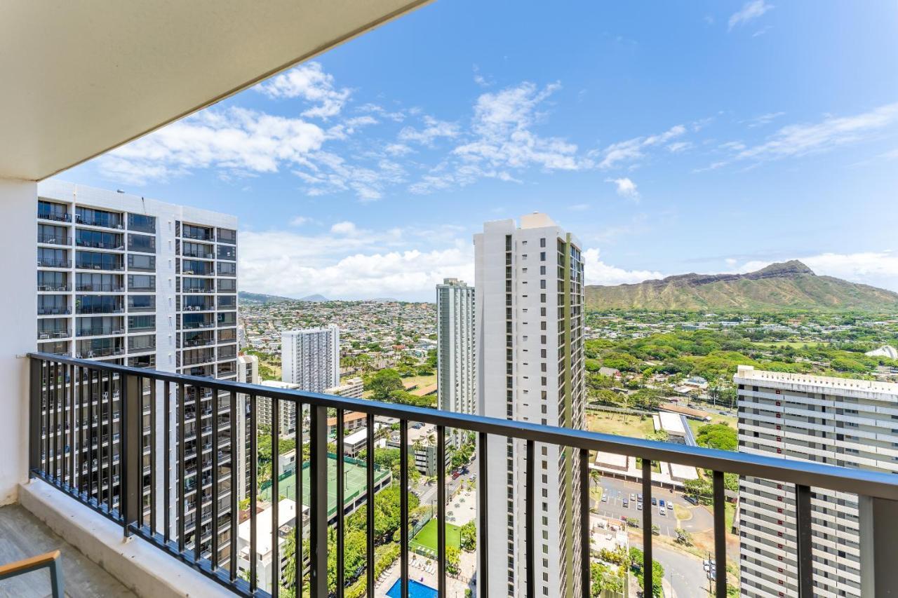 Waikiki Banyan W-Ocean Views With Free Parking! Lägenhet Honolulu Exteriör bild