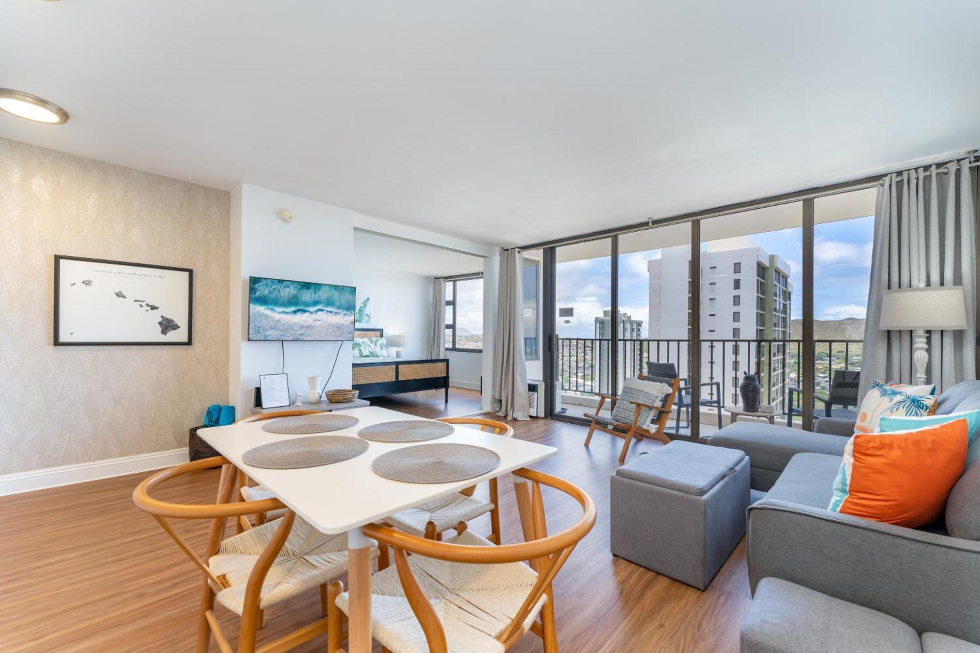 Waikiki Banyan W-Ocean Views With Free Parking! Lägenhet Honolulu Exteriör bild