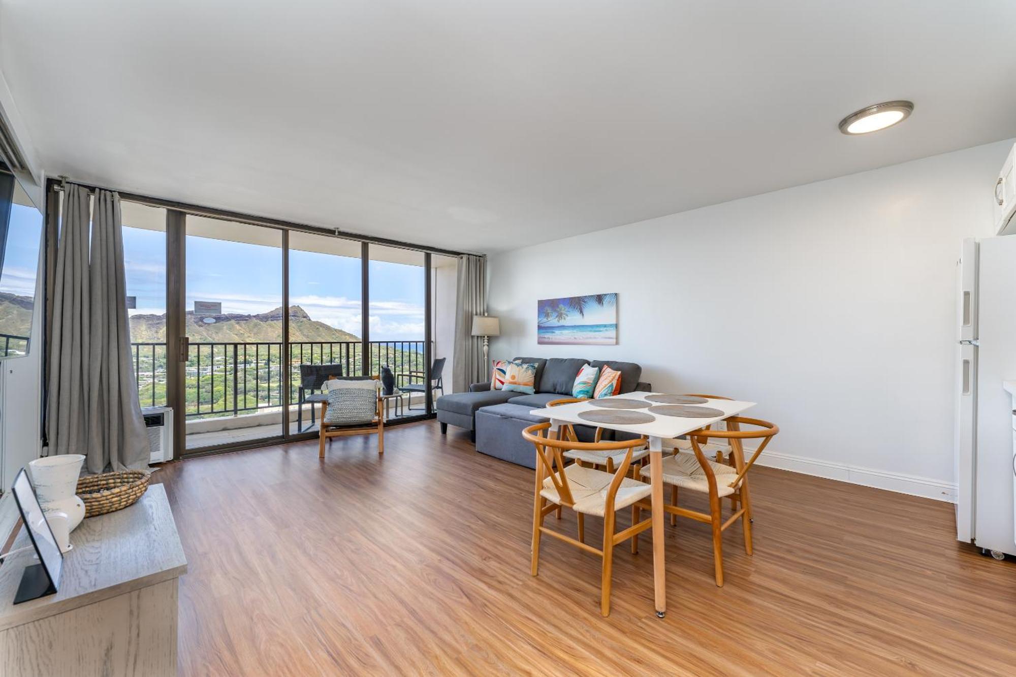 Waikiki Banyan W-Ocean Views With Free Parking! Lägenhet Honolulu Exteriör bild